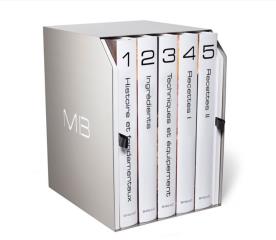 Modernist Bread compte cinq volumes et un manuel du chef.
