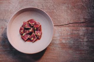 Boeuf aux épices saté, condiment citron.