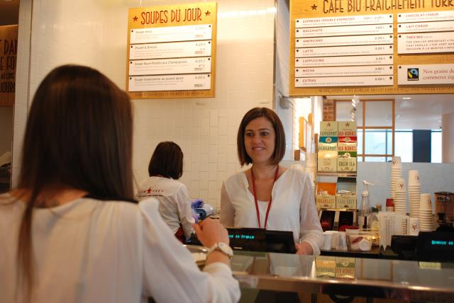 Parmi les qualités phares de ce poste, le sens du commerce, une réelle aptitude à la direction d'équipe et une grande disponibilité