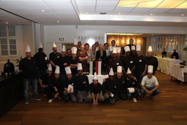 Les participants au concours et les membres du jury.