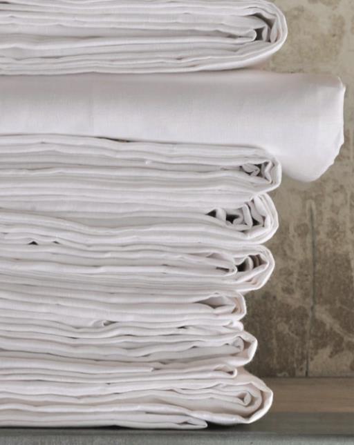 Le coton est largement utilisé dans le linge de l'hôtellerie et de la restauration.