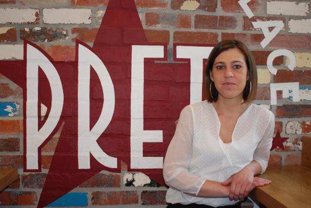 Agnès Hédé, 33 ans, est directrice du restaurant Prêt à Manger