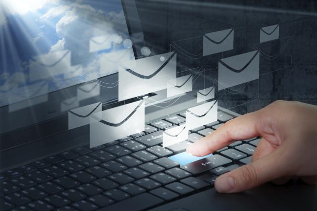 La bonne fréquence d'une e-newsletter est de quatre par an afin de ne pas être trop perçue comme une intrusion commerciale.