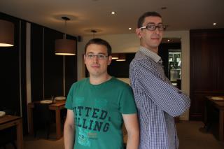 Aurélien Ratouit (à gauche) reprendra d'ici quelques semaines le poste de maître d'hôtel,...