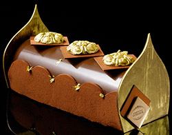 Embouts de bûche en chocolat noir ajourés