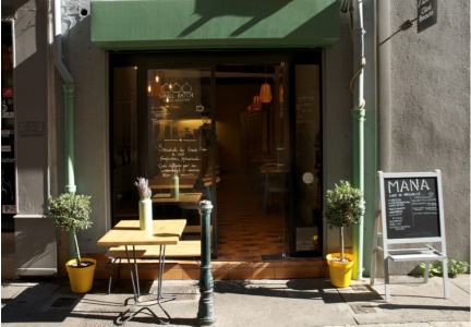 Mana Espresso, ouvert en 2014 à Aix-en-Provence. Mana Espresso, ouvert en 2014 à Aix-en-Provence.