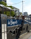 Dégustation de vins natures et en biodynamie sur la péniche La Bougeotte, à Paris