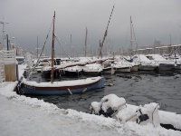 Le Vieux port sous la neige.
