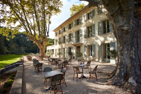 Cet été, un rebond 'consommer en France' a été observé sur les littoraux, à la campagne et à la montagne. Ici : le Domaine de Fontenille à Lauris, dans le Vaucluse.