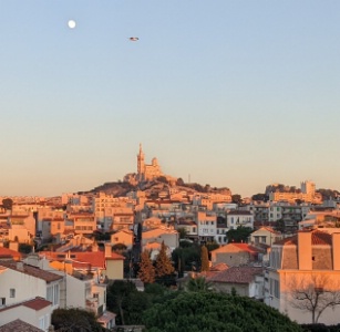 En France, les recettes du tourisme international avoisinent les 58 milliards d'euros en 2022. En France, les recettes du tourisme international avoisinent les 58 milliards d'euros en 2022.