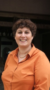 Barbara Cohen : «L’arrivée d’un employé de qualité est un bol d’air frais pour l’entreprise, une re-motivation générale et une formation interne quelque fois. La qualité augmente et les clients aussi » Barbara Cohen : «L’arrivée d’un employé de qualité est un bol d’air frais pour l’entreprise, une re-motivation générale et une formation interne quelque fois. La qualité augmente et les clients aussi »