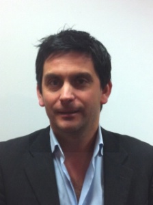 'Lors d'un entretien, pas la peine de faire de l'esbroufe. Il suffit d'être soi-même', recommande Olivier Fonteneau, responsable recrutement et formation France au sein du Club Med. 'Lors d'un entretien, pas la peine de faire de l'esbroufe. Il suffit d'être soi-même', recommande Olivier Fonteneau, responsable recrutement et formation France au sein du Club Med.