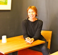 Catherine Pasquet a créé le restaurant-salon de thé et concept-store Osé, à Angers (49), en prenant en compte l'emploi du temps de sa fille : elle n'ouvre ni le soir, ni le week-end. Catherine Pasquet a créé le restaurant-salon de thé et concept-store Osé, à Angers (49), en prenant en compte l'emploi du temps de sa fille : elle n'ouvre ni le soir, ni le week-end.