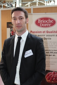 Mathieu Olek, chargé de recrutement Groupe Le Duff : '94% des contrats chez Brioche Dorée sont des CDI. C'est un chiffre parlant en cette période de crise'. Mathieu Olek, chargé de recrutement Groupe Le Duff : '94% des contrats chez Brioche Dorée sont des CDI. C'est un chiffre parlant en cette période de crise'.