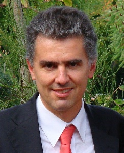 Yves Loué coache des dirigeants de TPE/PME. Yves Loué coache des dirigeants de TPE/PME.