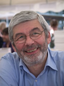 Claude Servanton, enseignant au CFA de Montpellier et auteur du livre Arrêtons d'être carnivores ! Claude Servanton, enseignant au CFA de Montpellier et auteur du livre Arrêtons d'être carnivores !