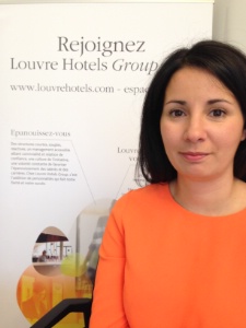Laura Benoumechiara : 'Nous privilégions les candidats ayant sens du service, car c'est ce qui fait notre succès.' Laura Benoumechiara : 'Nous privilégions les candidats ayant sens du service, car c'est ce qui fait notre succès.'