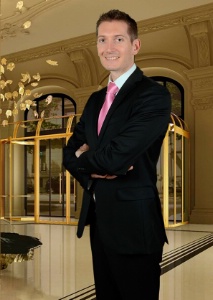 Nicolas Tessier : 'Lors d'un entretien, on doit sentir que le candidat est passionné par son métier, qu'il aime faire plaisir au client.' Nicolas Tessier : 'Lors d'un entretien, on doit sentir que le candidat est passionné par son métier, qu'il aime faire plaisir au client.'