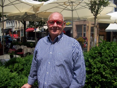 Guy Bardel se définit comme un impresario pour les professionnels de l'hôtellerie-restauration. Guy Bardel se définit comme un impresario pour les professionnels de l'hôtellerie-restauration.
