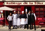 Une brigade internationale à l'Auberge de la tour