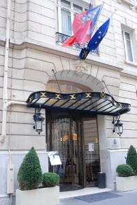 Le Majestic Hôtel Spa est niché à deux pas de la tour Eiffel, dans l'un des quartier les plus huppés de la capitale.