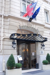 Le Majestic Hôtel Spa est niché à deux pas de la tour Eiffel, dans l'un des quartier les plus huppés de la capitale. Le Majestic Hôtel Spa est niché à deux pas de la tour Eiffel, dans l'un des quartier les plus huppés de la capitale.