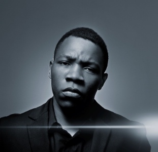Nyembo Kabongo, second de cuisine : 'Être embauché en extra, c'est avoir une rémunération supérieure, percevoir toutes les heures supplémentaires, voire toucher une prime d'intéressement.'