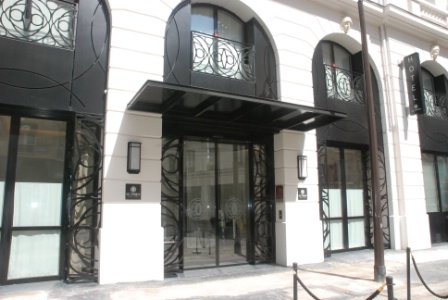 Le Tsuba Hôtel a ouvert il y a 6 mois dans le quartier de la porte Maillot à Paris.