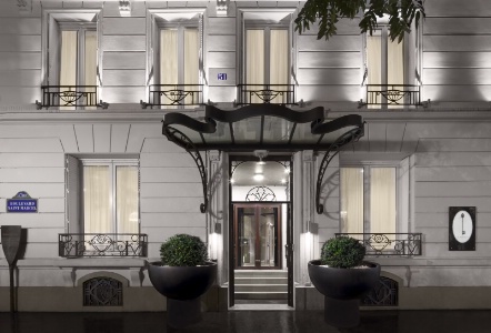 L'hôtel Best Western-La Demeure à Paris.