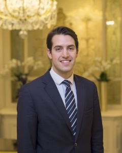 Nicolas Cousin est à 28 ans coordinateur de projets pour Accorhotels. Nicolas Cousin est à 28 ans coordinateur de projets pour Accorhotels.