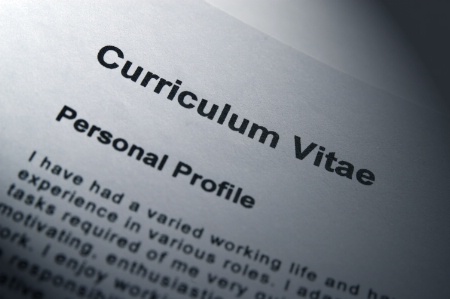 Pour trouver du travail à l'international, il est indispensable de rédiger son CV en anglais. Pour trouver du travail à l'international, il est indispensable de rédiger son CV en anglais.