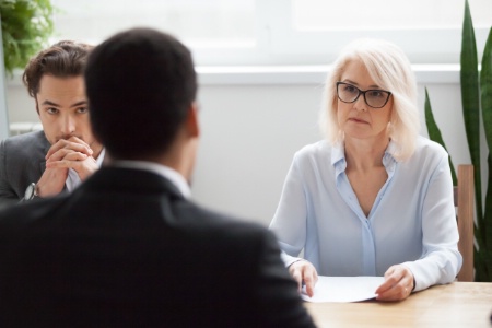 Relancer après un entretien peut être interprété comme un signal positif par le recruteur. Relancer après un entretien peut être interprété comme un signal positif par le recruteur.