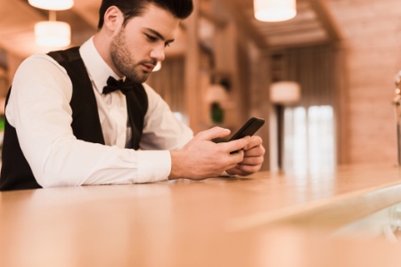 Pour beaucoup d'employés, le besoin d'être connecté est devenu vital. Pour beaucoup d'employés, le besoin d'être connecté est devenu vital.