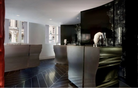 L'hôtel W Paris-Opéra (IXe), un 5 étoiles géré par le groupe Marriott et propriété de CDS Invest, a définitivement fermé ses portes.
