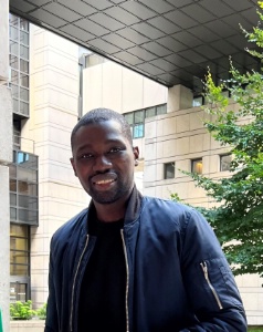 'Selon une étude, la semaine de quatre jours fait chuter les démissions de 57 %', souligne El Hadji Faye, délégué syndical CGT au sein du Prince de Galles, à Paris.