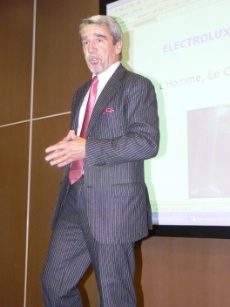 Detlef Münchow, président l’Eletrolux professionnel monde en personne est venu expliquer la démarche de son groupe sur le « Green Spirit.