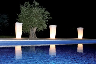 Pots lumineux pour diffuser une ambiance agréable.