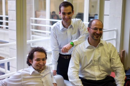 Les trois cofondateurs du site, de gauche à droite : Denis Fayolle, Bertrand Jelensperger, Patrick Dalsace. Les trois cofondateurs du site, de gauche à droite : Denis Fayolle, Bertrand Jelensperger, Patrick Dalsace.