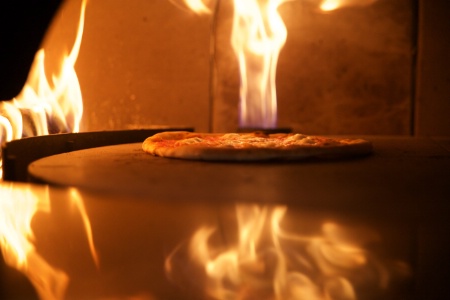 Le four à sole rotative bois-gaz chez Roco (Paris, XVIIe).