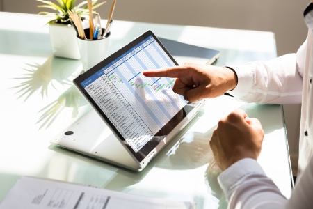 Assurez-vous que le logiciel choisi offre une interface utilisateur simple, concise et intuitive, permettant la fluidité et la rapidité d'exécution des tâches dans le logiciel. Assurez-vous que le logiciel choisi offre une interface utilisateur simple, concise et intuitive, permettant la fluidité et la rapidité d'exécution des tâches dans le logiciel.