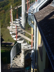 Des normes qui nécessitent des gros travaux. Des normes qui nécessitent des gros travaux.