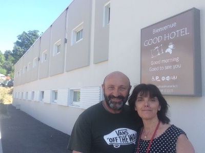 Gérard et Hélène Manchon, propriétaires du Good Hotel à La Penne-sur-Huveaune Gérard et Hélène Manchon, propriétaires du Good Hotel à La Penne-sur-Huveaune