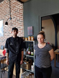 Emmanuel Catherine et Kelly Letourneur ont rouvert le restaurant en début d'année. Emmanuel Catherine et Kelly Letourneur ont rouvert le restaurant en début d'année.