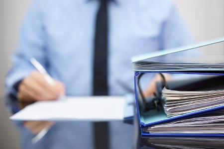 Il vaut mieux réclamer les documents utiles au fur et à mesure de l'avancement de la construction de votre projet et des négociations avec le vendeur. Il vaut mieux réclamer les documents utiles au fur et à mesure de l'avancement de la construction de votre projet et des négociations avec le vendeur.
