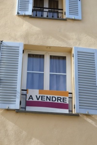 Quand on parle de la vente d'un htel, il peut s'agir de la vente du fonds de commerce, des murs, ou les deux.