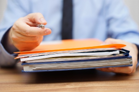 Le repreneur doit vérifier que son activité est autorisée par la clause de destination du bail. L'idéal est un bail tous commerces, mais ce n'est pas toujours le cas. Le repreneur doit vérifier que son activité est autorisée par la clause de destination du bail. L'idéal est un bail tous commerces, mais ce n'est pas toujours le cas.