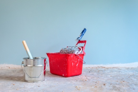 Le bailleur doit, tous les trois ans, communiquer au locataire un état récapitulatif des travaux qu'il envisage de réaliser avec un budget prévisionnel et un état des travaux réalisés durant les trois années précédentes. Le bailleur doit, tous les trois ans, communiquer au locataire un état récapitulatif des travaux qu'il envisage de réaliser avec un budget prévisionnel et un état des travaux réalisés durant les trois années précédentes.