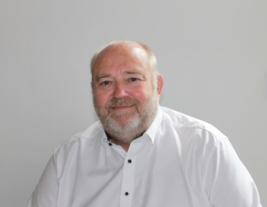 Pascal Henneuse, directeur du cabinet Michel Simond Saint-Brieuc Vannes. Pascal Henneuse, directeur du cabinet Michel Simond Saint-Brieuc Vannes.