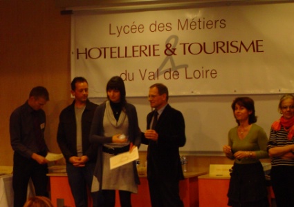 La remise de diplômes. La remise de diplômes.