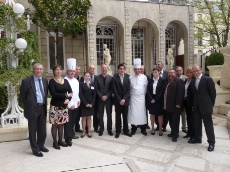 Les lauréats réunis avec les chefs, les partenaires et le jury du concours Campus.